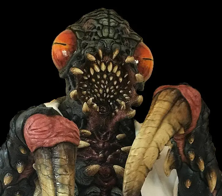 The Horror Dome "Evolve Bug In Lab Coat" HD Studios Pro Costume 4 The Horror Dome "Evolve Bug In Lab Coat" HD Studios Pro Costume - Image 2